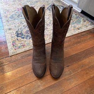 Ariat Heritage Boots